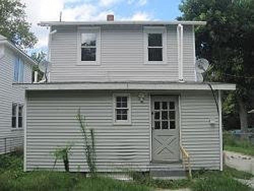 2nd image of 229 Beechwood Ave