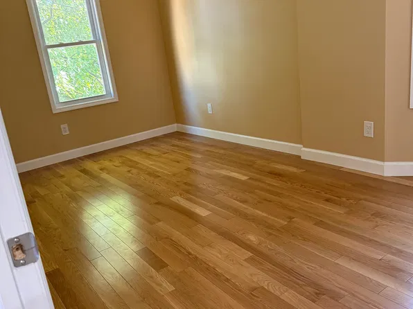(undisclosed Address), South Richmond Hill, NY 11419