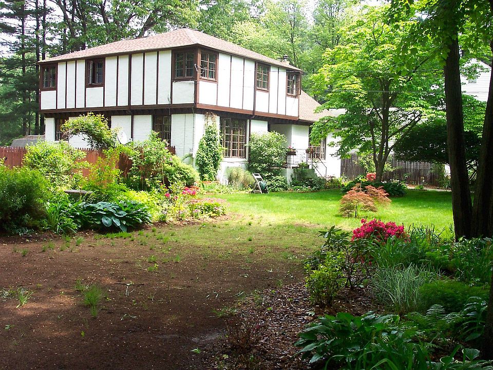 2nd image of 6 Pine Grove Rd