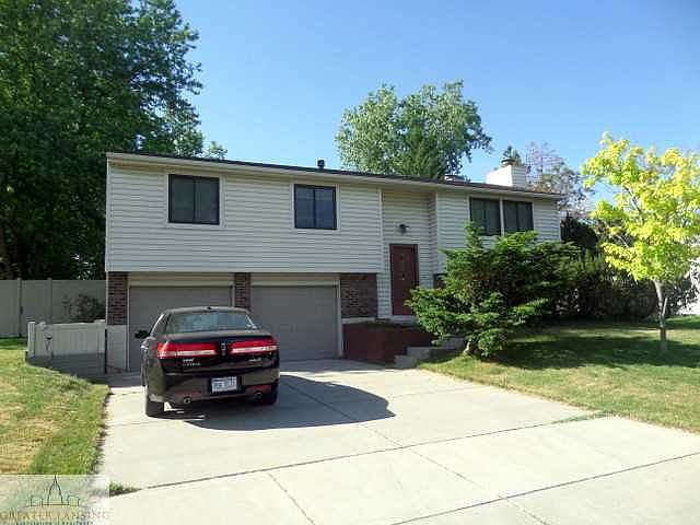 1st image of 3221 Stonewood Dr
