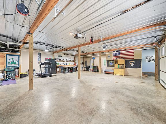 3rd image of 1300 Brummit Rd