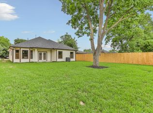 5510 Heron Dr, Houston, TX 77033