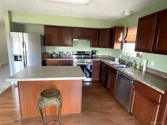 5th image of 843 Gearhardt Ln