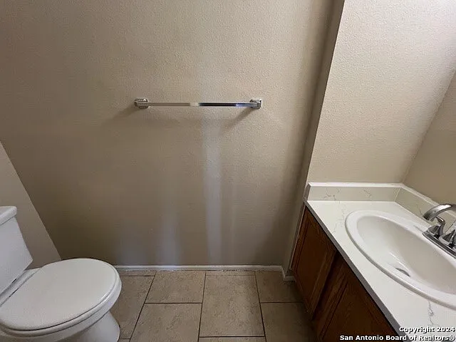 6627 Meadow Fawn Dr — Photo 4