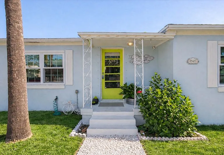 741 Lantana Ave — Photo 5