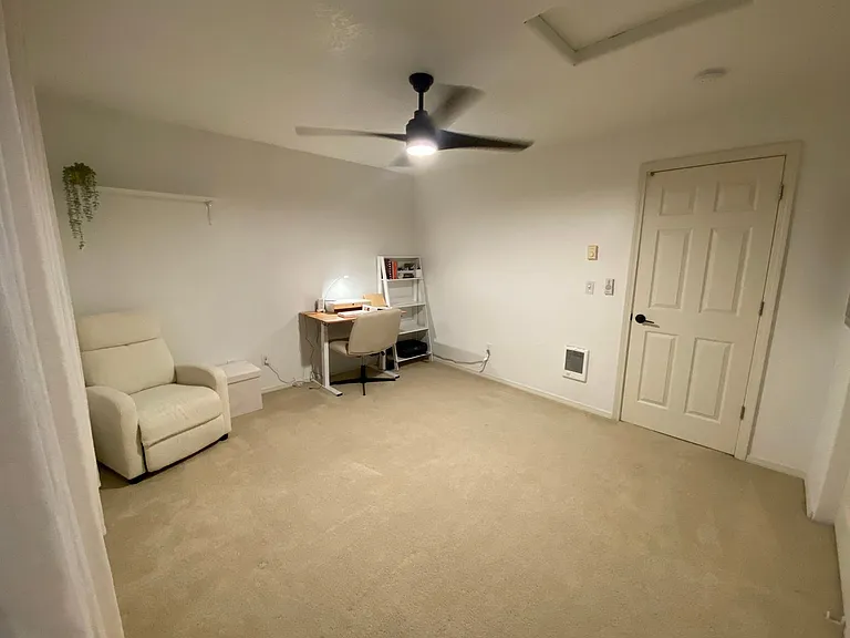 2835 SW Western Blvd #104 — Photo 3