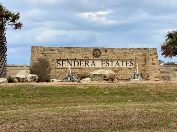 363 Sendera Loop, Victoria, TX 77904