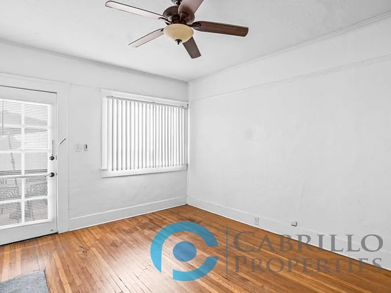 Casa Blanca Apartments — Photo 35
