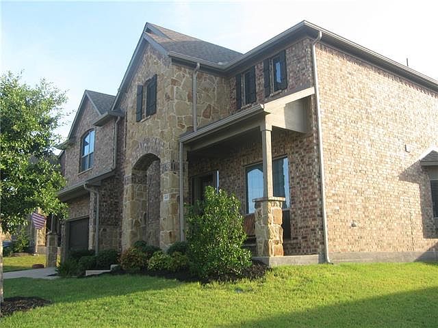 1st image of 405 Oak Point Dr
