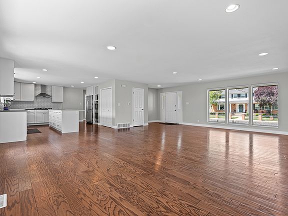 5th image of 1155 S Palisades Dr