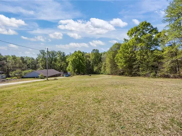 1010-1012 Gaines Ave, High Point, NC 27263