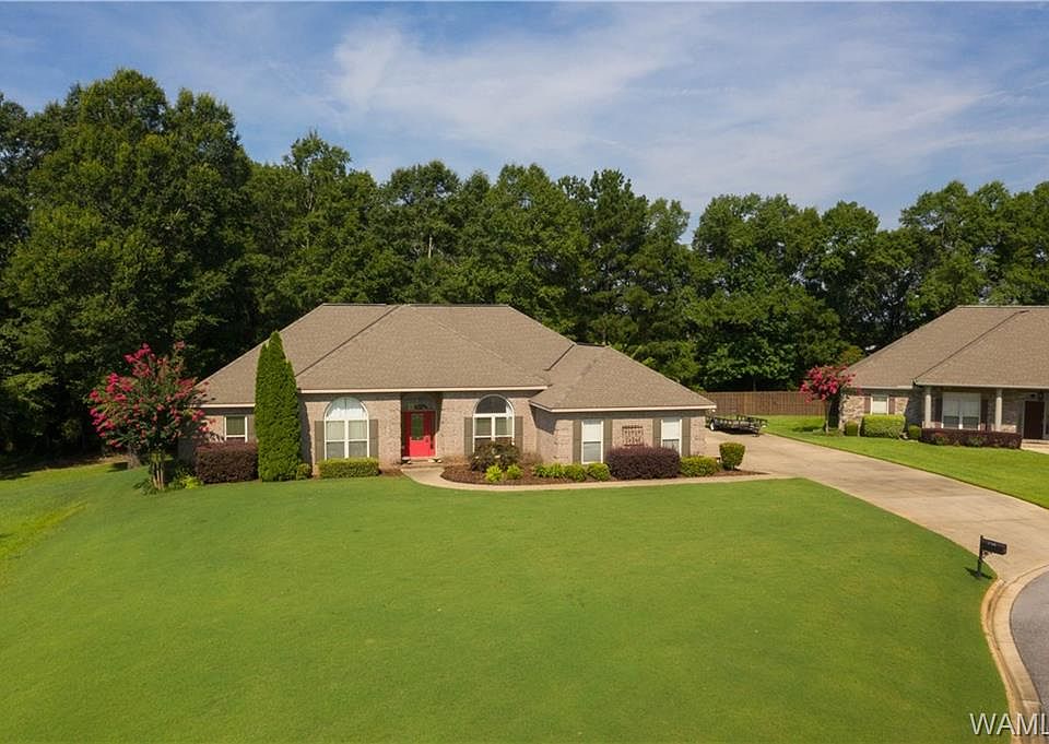 1st image of 575 Browning Dr