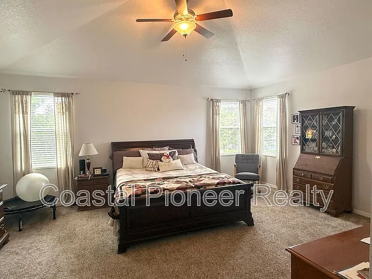 9524 Greenpointe Dr — Photo 40