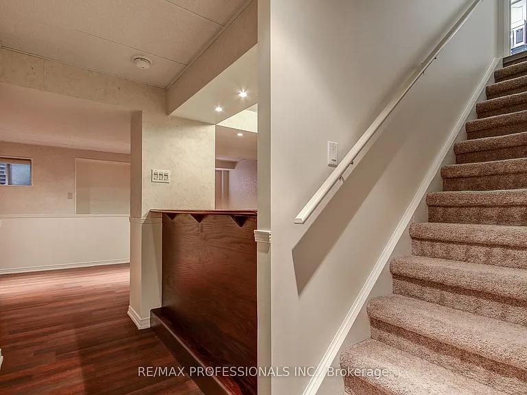 2145 Country Club Dr E #23 — Photo 23