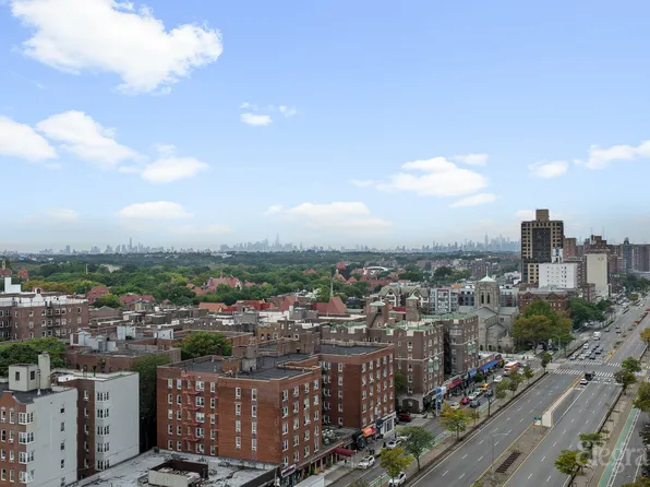 112-01 Queens Boulevard image 15 of 23