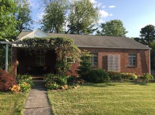 211 W Gilmer Park, Johnson City, TN 37604