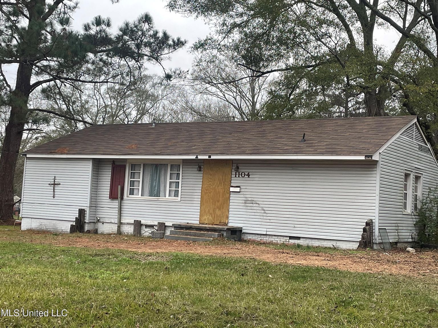 1104 W McDowell Rd, Jackson, MS 39204 Zillow