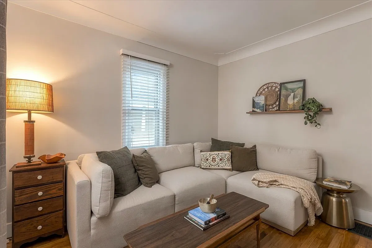 2 bed, 1158 sqft, $2,550 — Photo 4