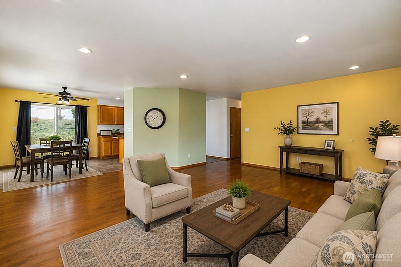 5th image of 1425 Spruce Street
