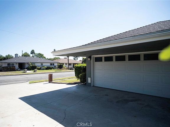 4th image of 2045 S Lida Ln