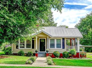 215 E Arlington Ave, Greer, SC 29651