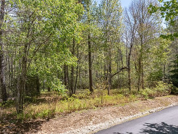 2nd image of 92 Covered Bridge Road