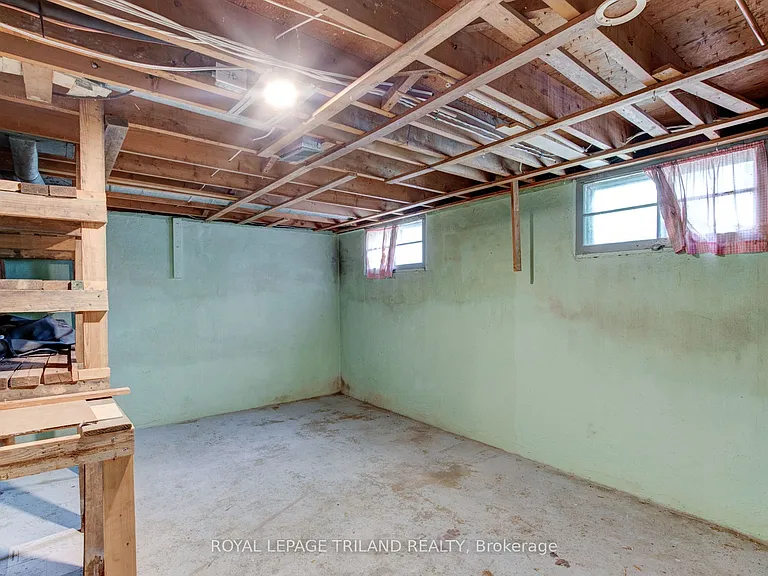 210 Emery St E — Photo 21