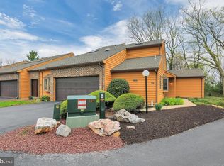 49 Westview Mnr, York, PA 17408