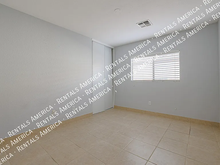 1324 S Mosley Ct — Photo 22