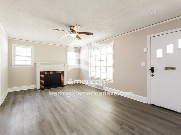 1612181_003_living_room_13851801.jpg