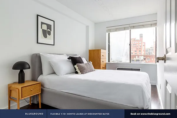 Rented by The Blueground | media 12