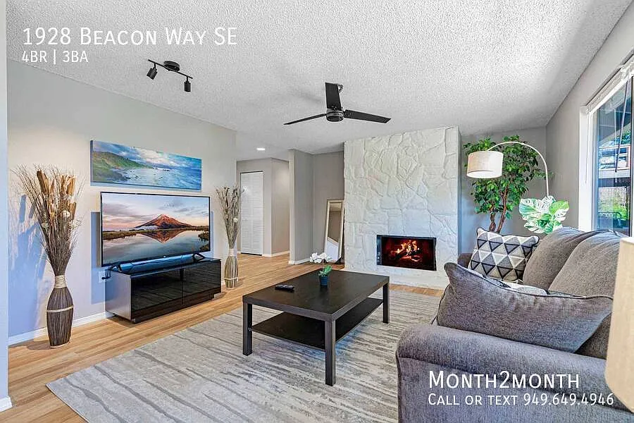 Emerald Retreat on Beacon Way — Photo 2