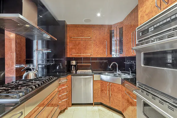 Rented by Nest Seekers International | media 39