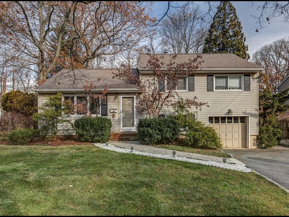 1st image of 24 Bryant Dr #1