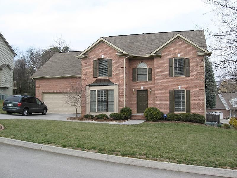 1st image of 10041 Delle Meade Dr