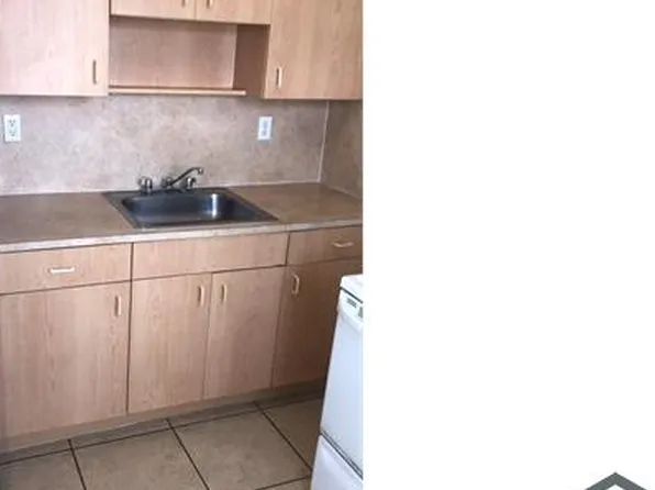 160 NW 11th Ter #1, Miami, FL 33136