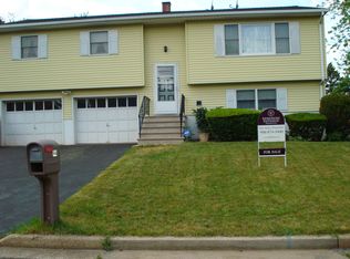 94 Arlington Ave, Somerset, NJ 08873