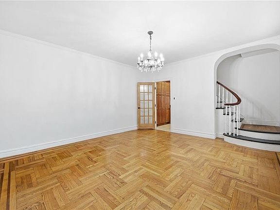 4th image of 3518 Avenue M