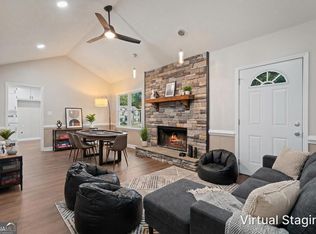 5518 Brinwick Dr, Rex, GA 30273