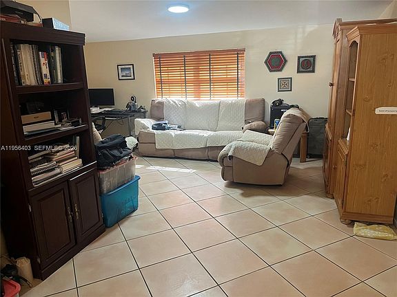 4th image of 9026 SW 34th St