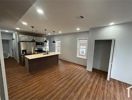 17 Pattison St — Photo 11