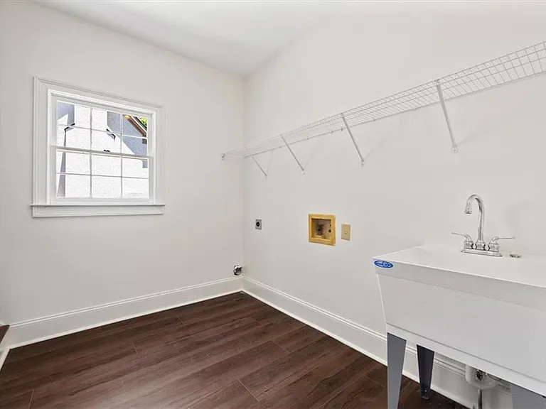 2120 Skyland Cove Ln — Photo 18