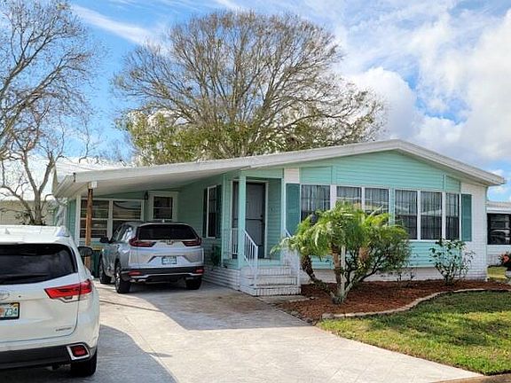 3rd image of 603 Dolphin Cir