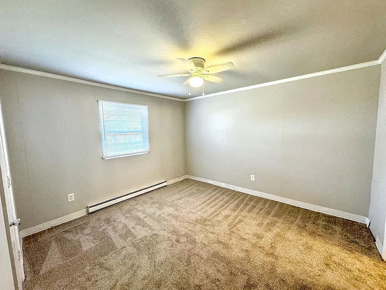 Huntwood Apartments — Photo 22
