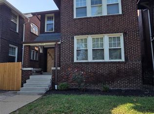 4810 Arsenal St, Saint Louis, MO 63116