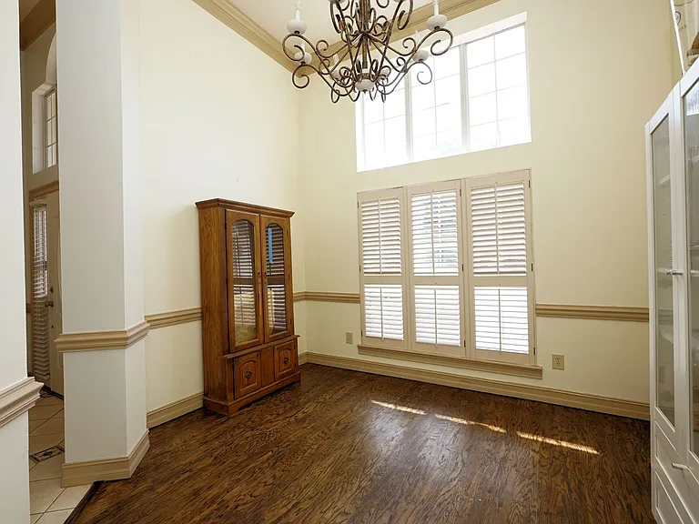 428 Riverchase Blvd — Photo 8