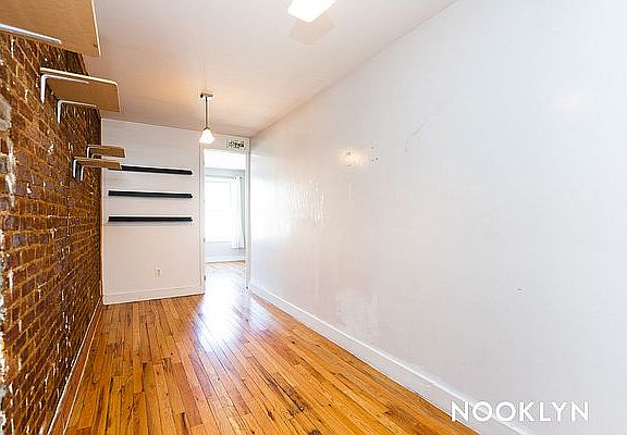4th image of 238 Irving Ave APT 2R