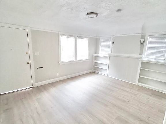 2nd image of 8830 Bandera St #1/2