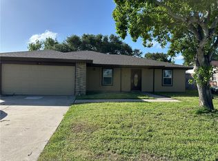 2201 Timberline Dr, Portland, TX 78374