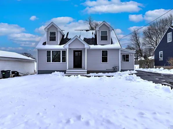 16 Cherry Lane, West Haven, CT 06516